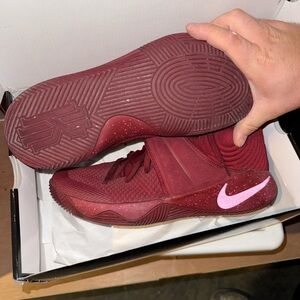 Nike Kyrie 2 “Red Velvet”